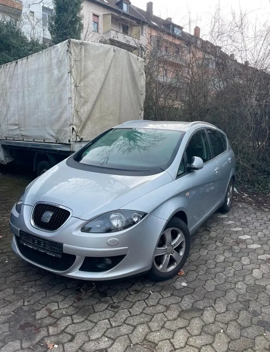 Second-hand Seat Altea 105 CP (77 kW) 2007 Argintiu SUV
