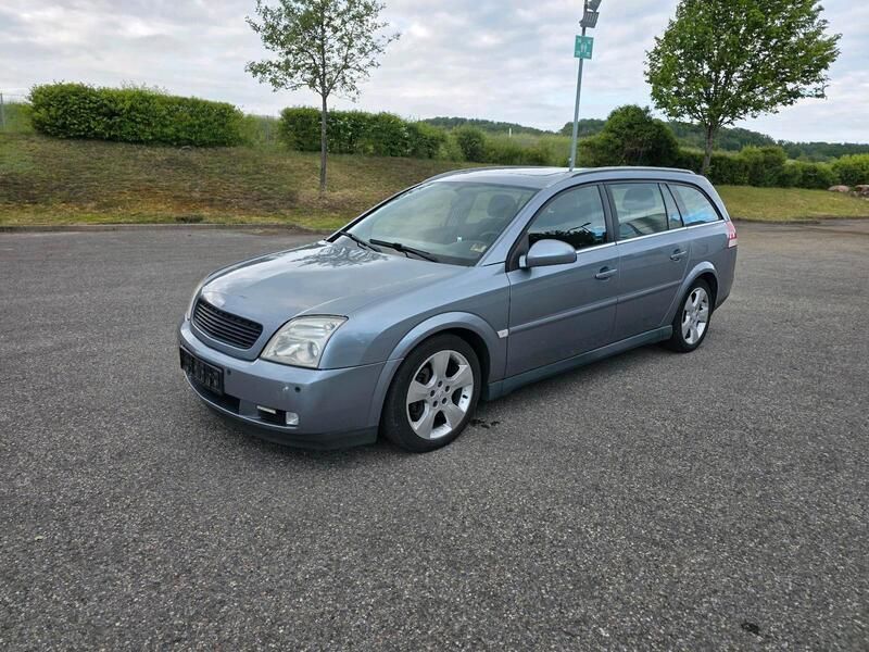 Blau Gebraucht 2004 Opel Vectra Sport Kombi | 1.499 € - Bild 1/4