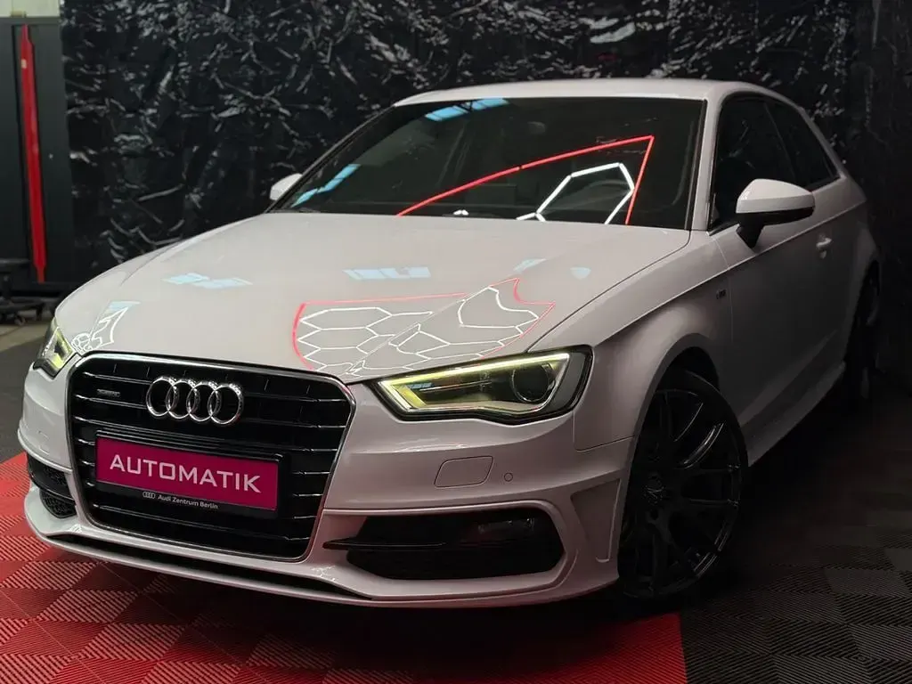 Używany Audi A3 S-Line 184 KM (135 kW) 2014 Biały Sedan/Limuzyna