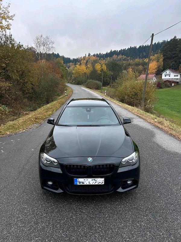 Gebraucht BMW 535 313 PS (230 kW) 2017 Schwarz Kombi