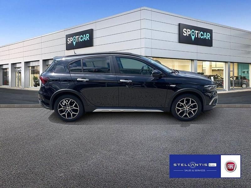 Gebraucht Fiat Tipo Cross 131 PS (96 kW) 2023 Schwarz Limousine