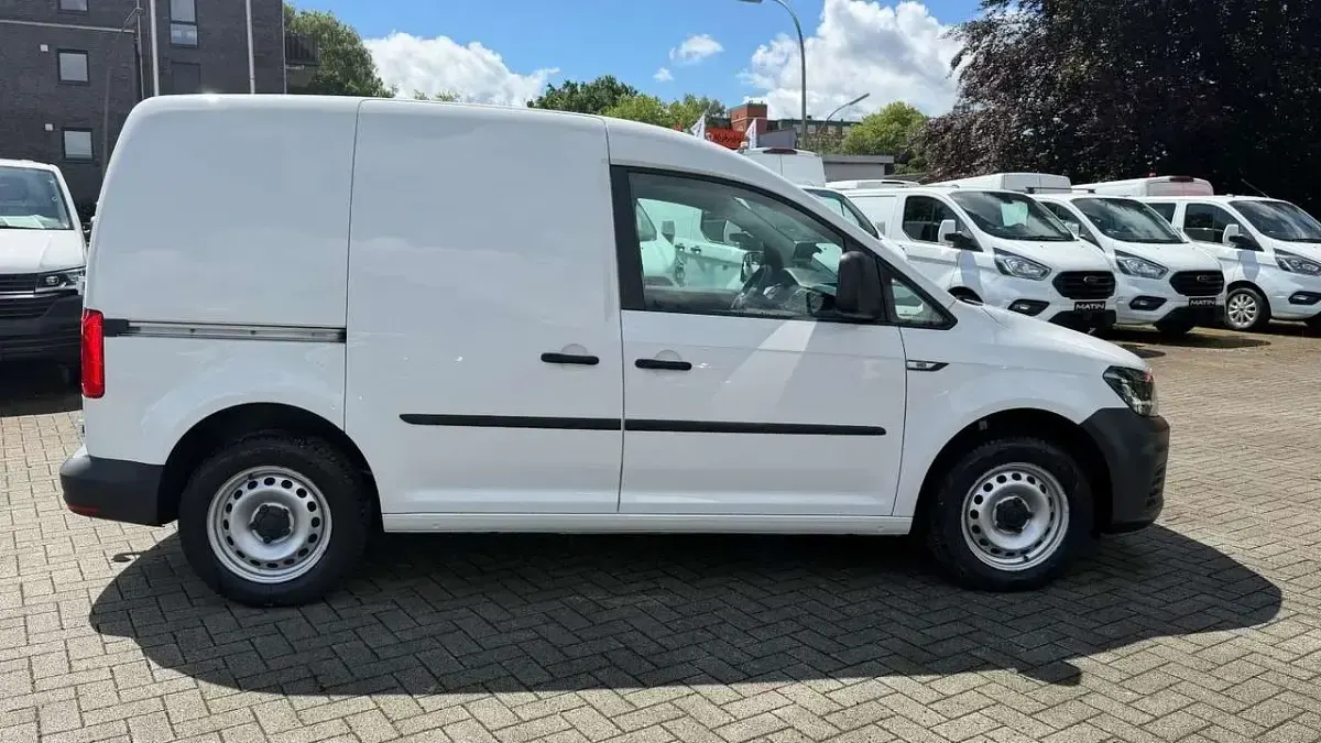 Gebraucht VW Caddy 102 PS (75 kW) 2019 Weiß Van / Kleinbus