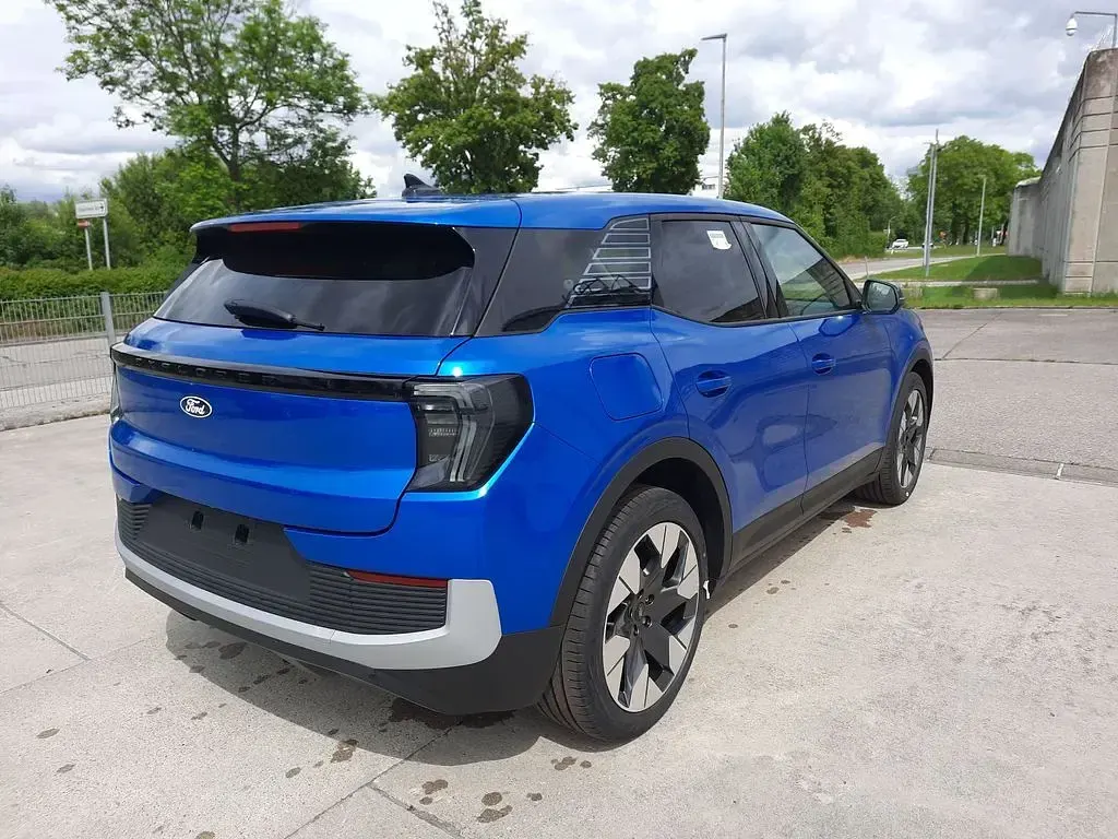 Nowe Ford Explorer Premium 125 kW (170 KM) 2026 Niebieski SUV