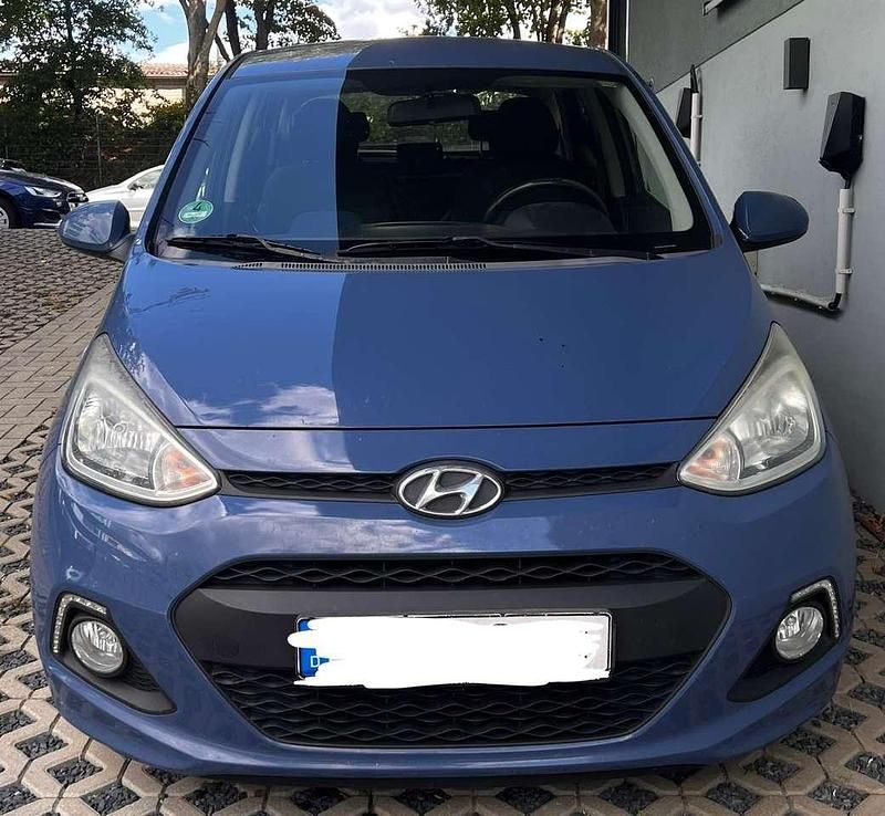 Blau Gebraucht 2014 Hyundai i10 Trend Kleinwagen | 4.500 € (Guter Preis) - Bild 1/4