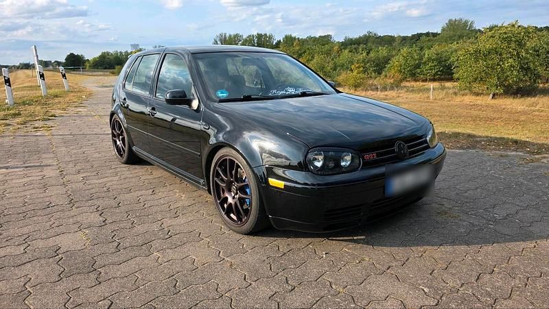 Schwarz Gebraucht 1998 VW Golf IV GTI Kleinwagen | 1.799 € (Guter Preis) - Bild 1/4