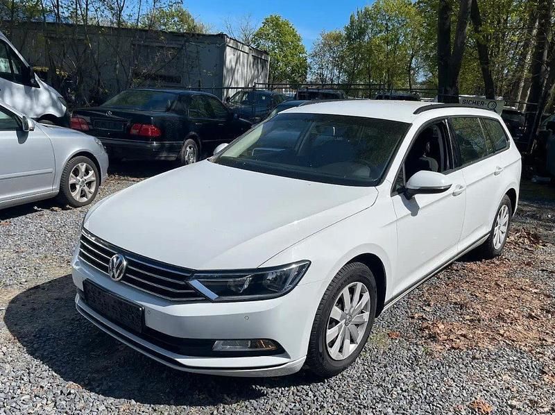 Second-hand VW Passat 150 CP (110 kW) 2018 Alb Break