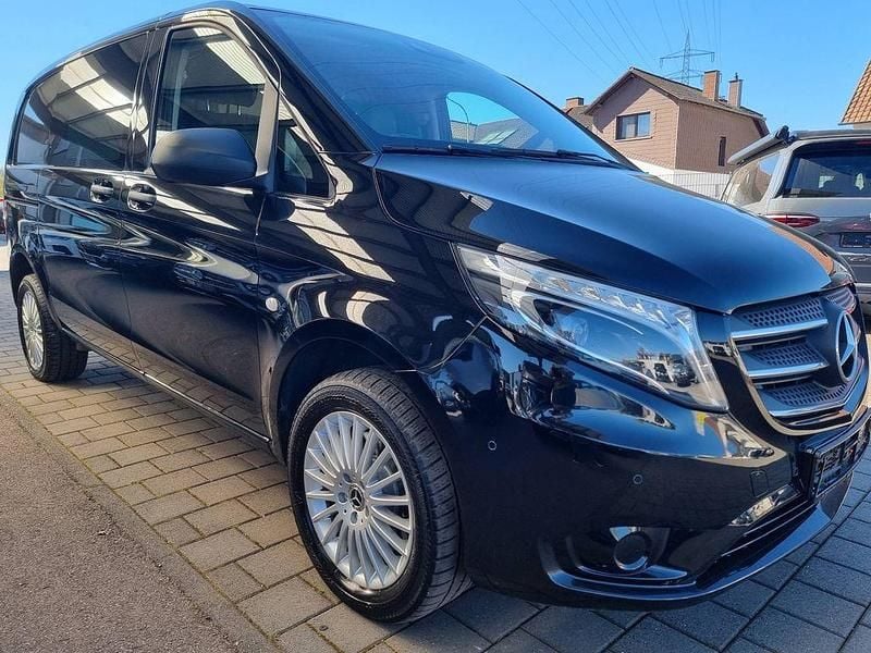Second-hand Mercedes Vito 190 CP (139 kW) 2019 Negru Van
