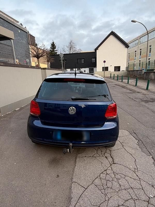 Gebraucht VW Polo Match 69 PS (50 kW) 2013 Blau Kleinwagen