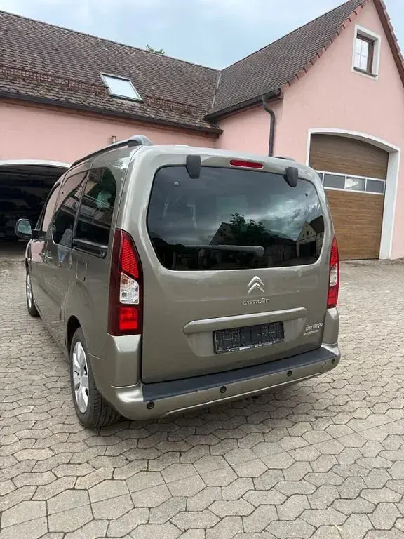 Gebraucht Citroën e-Berlingo 120 PS (88 kW) 2018 Braun Van / Kleinbus