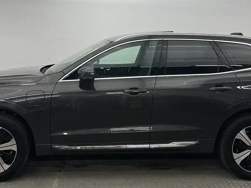 Gebraucht Volvo XC60 Plus 398 PS (292 kW) 2022 Platinium grau SUV
