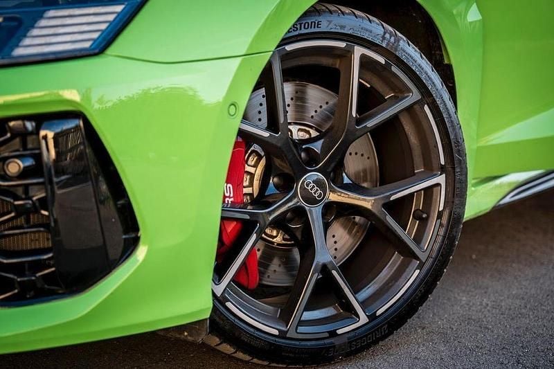 Gebraucht Audi RS3 Sport 400 PS (294 kW) 2023 Grün Limousine