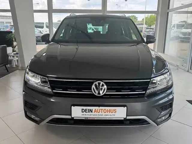 Gebraucht VW Tiguan Highline 180 PS (132 kW) 2018 Grau SUV