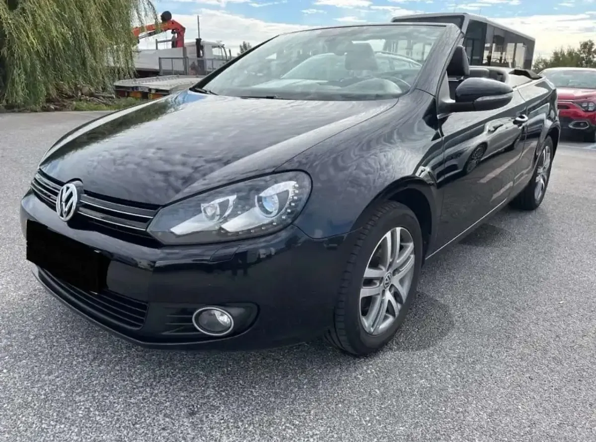 Gebraucht VW Golf 105 PS (77 kW) 2011 Deep black perleffekt Cabrio