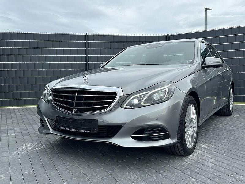 Gebraucht Mercedes E300 252 PS (185 kW) 2013 Silber Limousine