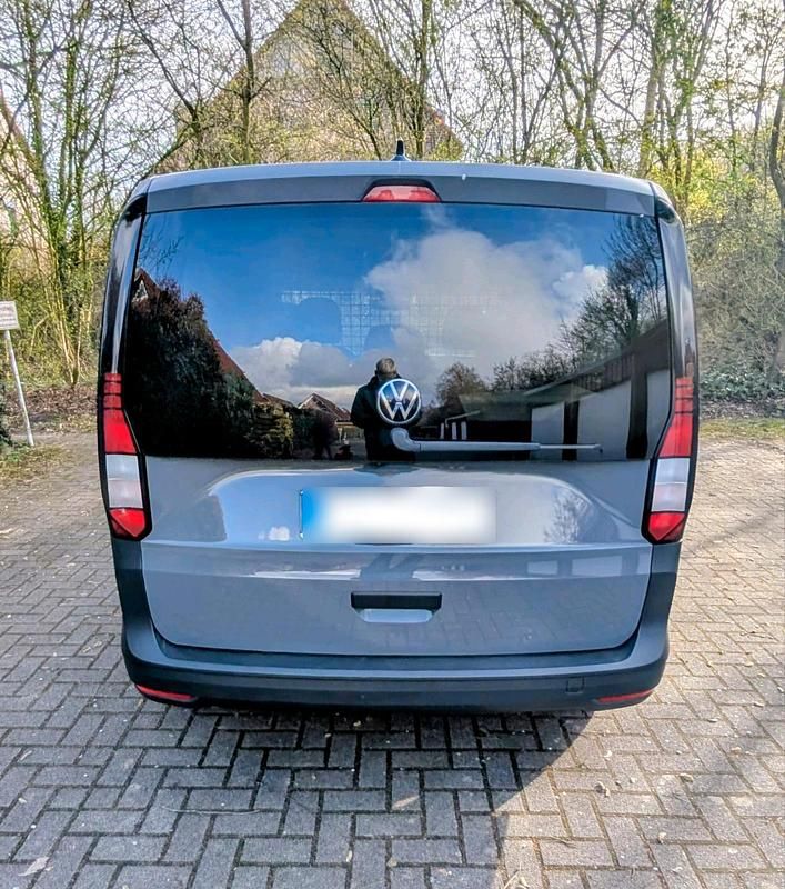 Gebraucht VW Caddy 102 PS (75 kW) 2022 Grau Van / Kleinbus