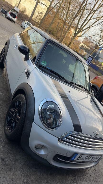 Gebraucht Mini Cooper 122 PS (89 kW) 2013 Weiß Kleinwagen