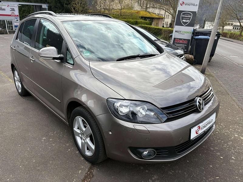 Gebraucht VW Golf VI Team 122 PS (89 kW) 2010 Kaschmirbraun metallic Kleinwagen