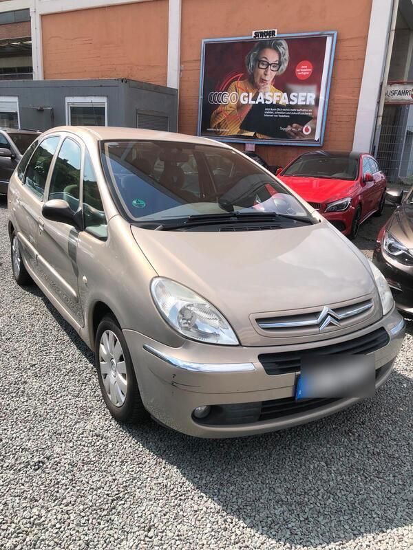 Beige Gebraucht 2006 Citroën Xsara Kombi | 3.333 € (Fairer Preis) - Bild 1/4
