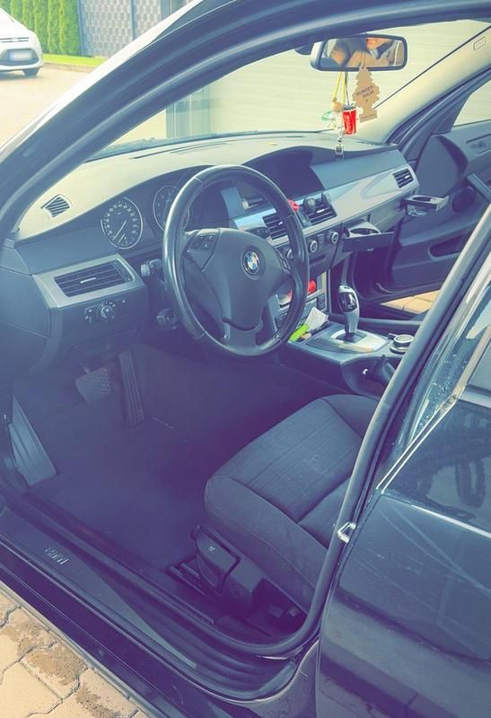 Usata BMW 520 170 CV (125 kW) 2008 Nero Station wagon