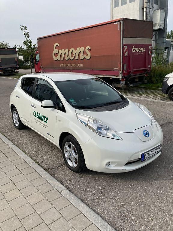 Weiß Gebraucht 2013 Nissan Leaf Kleinwagen | 4.990 € (Fairer Preis) - Bild 1/4