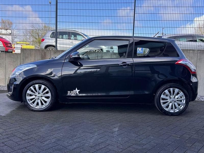 Gebraucht Suzuki Swift 94 PS (69 kW) 2014 Schwarz Kleinwagen