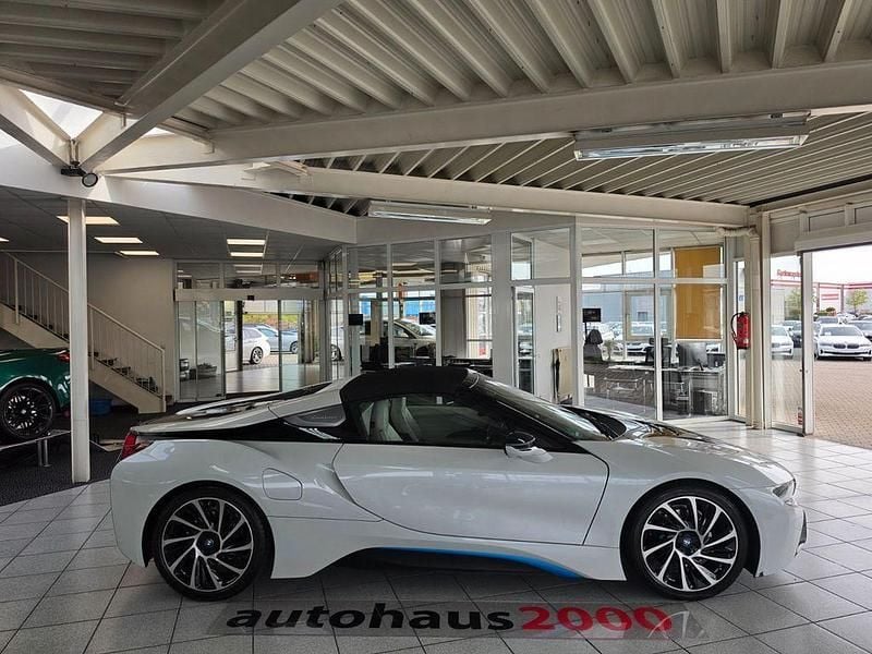 Gebraucht BMW i8 Performance 374 PS (275 kW) 2018 Weiß Cabrio