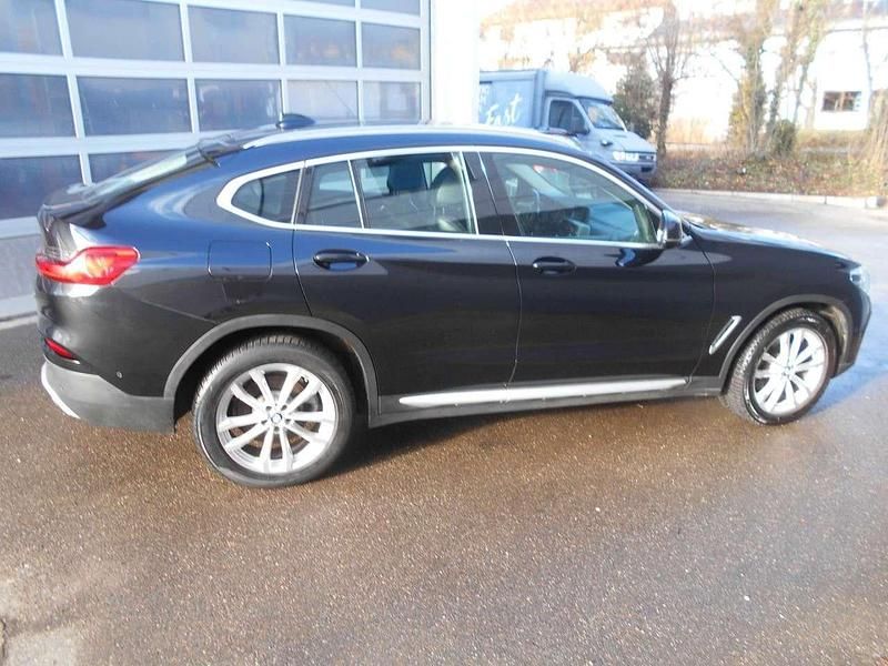 Gebraucht BMW X4 xLine 184 PS (135 kW) 2019 Schwarz SUV