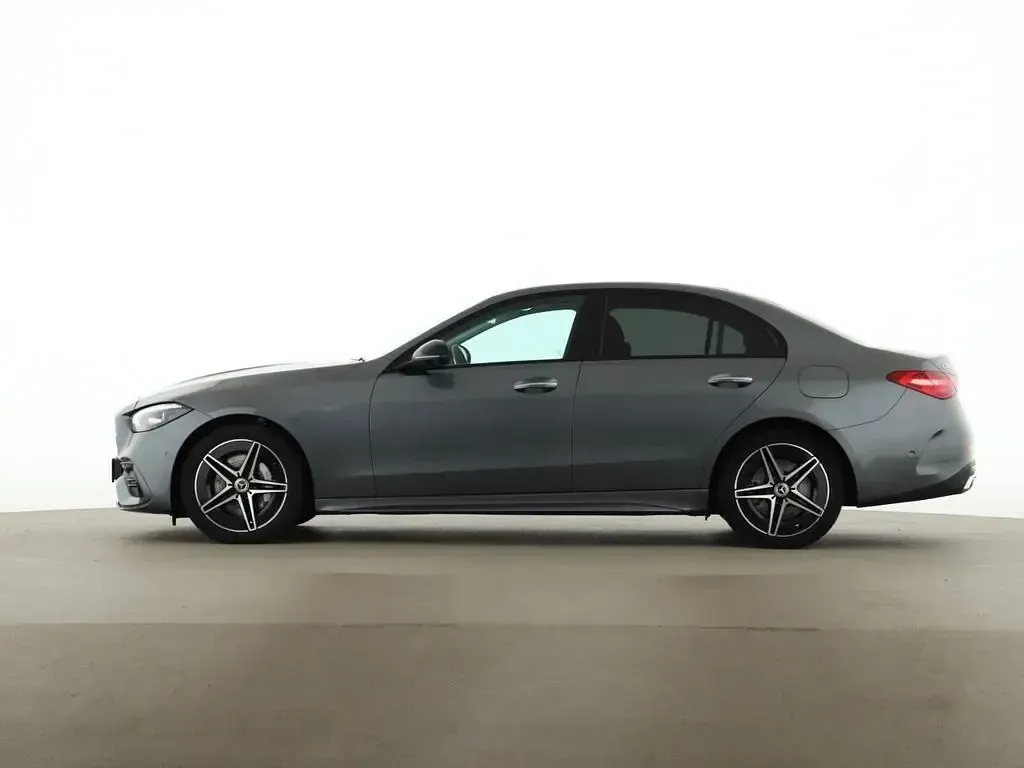 Gebraucht Mercedes C300e AMG 197 PS (144 kW) 2025 Grau Limousine