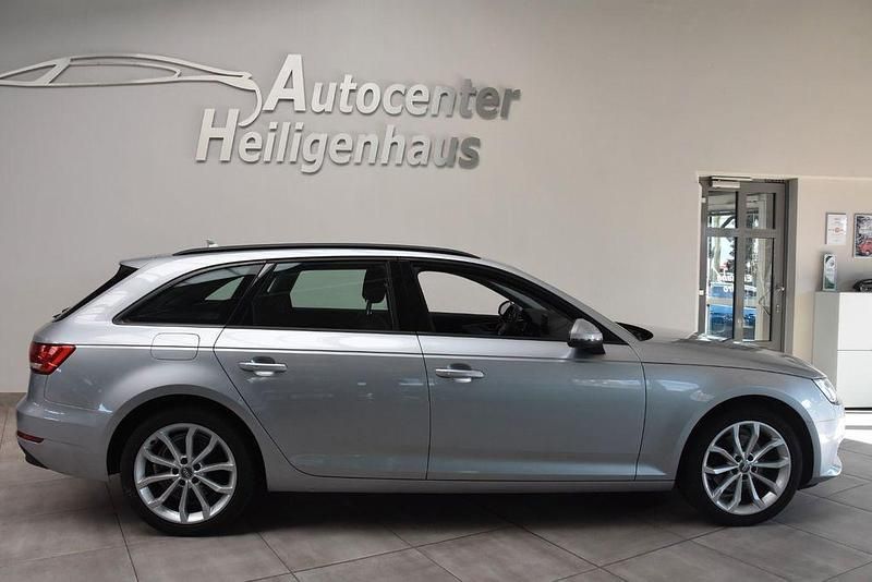 Gebraucht Audi A4 Basis 150 PS (110 kW) 2017 Silber Kombi