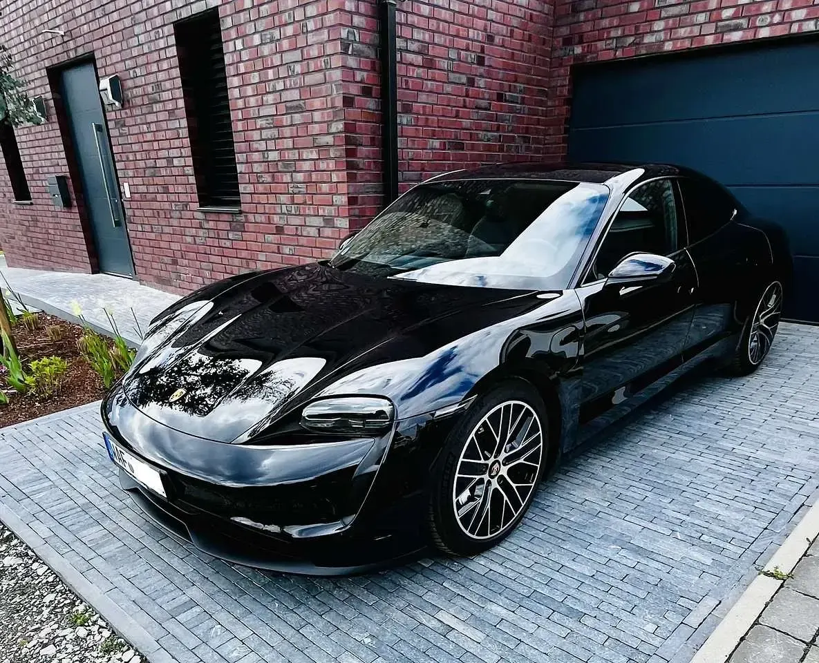Gebraucht Porsche Taycan 359 kW (489 PS) 2022 Schwarz Limousine