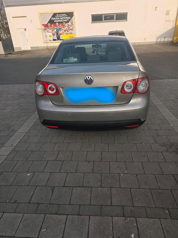 Gebraucht VW Jetta 150 PS (110 kW) 2006 Andere farben Limousine