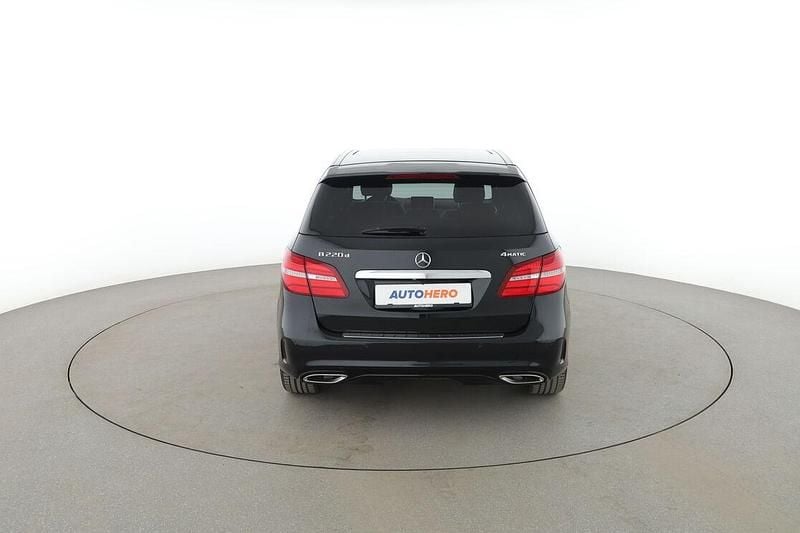 Gebraucht Mercedes B220 AMG line 177 PS (130 kW) 2015 Schwarz Kleinwagen
