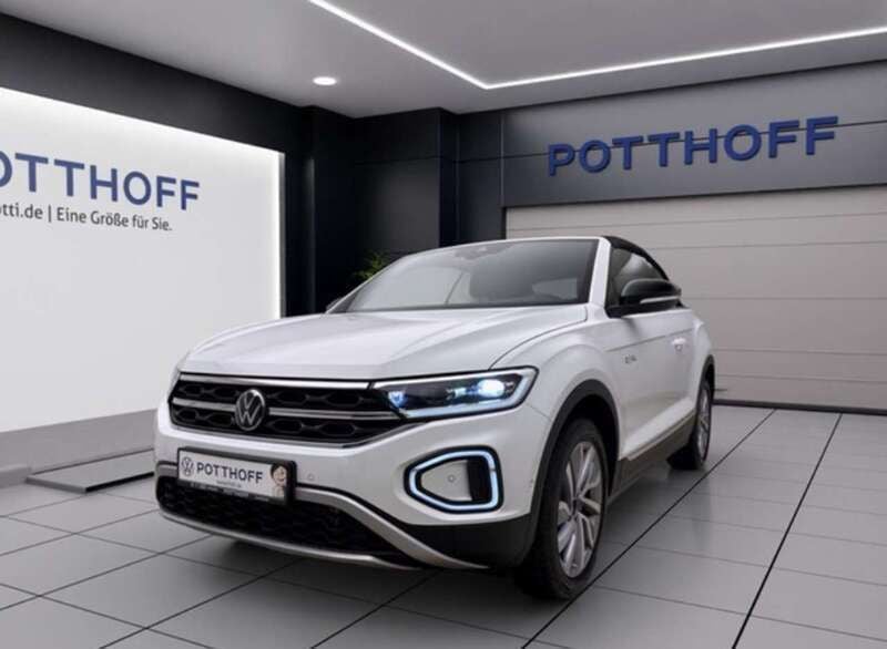 Weiß (pure white) Neu 2025 VW T-Roc Cabriolet Goal Cabrio | 38.100 € (Superpreis) - Bild 1/4