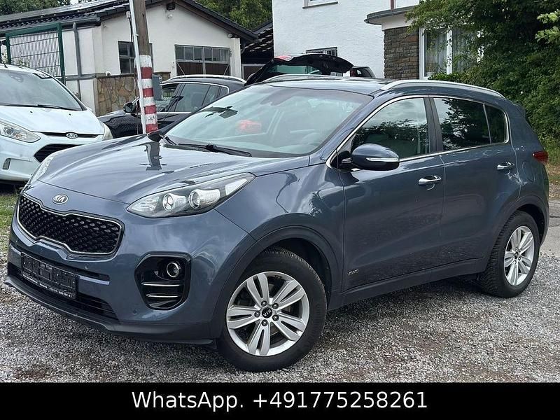 Blau Gebraucht 2016 Kia Sportage Vision SUV | 12.499 € (Fairer Preis) - Bild 1/4