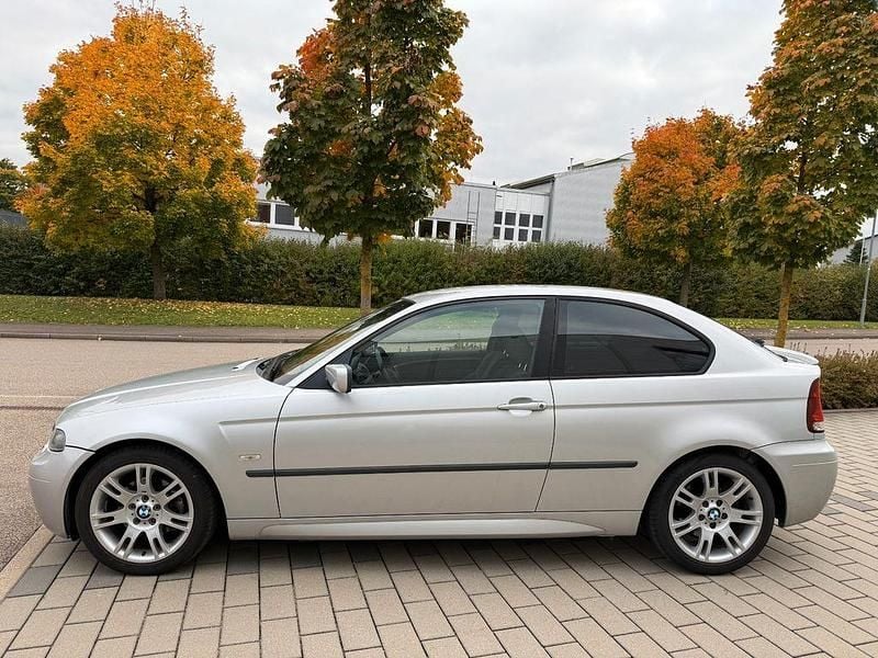 Gebraucht BMW 325 M Sport 192 PS (141 kW) 2003 Silber Coupé