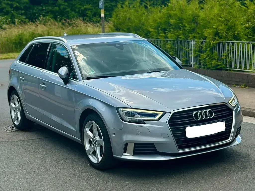 Gebraucht Audi A3 Sport 150 PS (110 kW) 2018 Silber Limousine