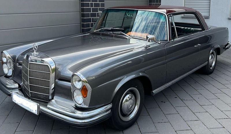 Gebraucht 1965 Mercedes W111 Coupé | 29.999 € - Bild 1/4
