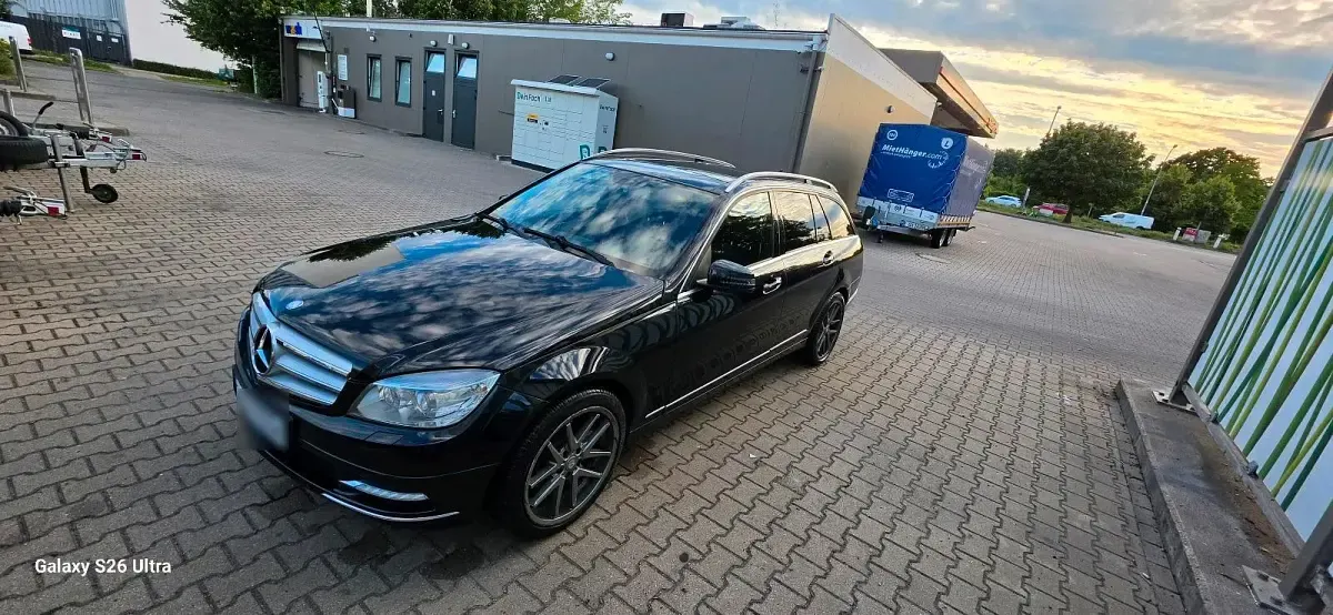 Gebraucht Mercedes C250 204 PS (150 kW) 2010 Schwarz Kombi