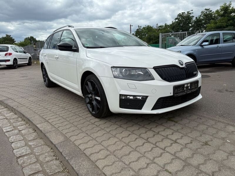 Weiß Gebraucht 2014 Skoda Octavia vRS Kombi | 8.000 € (Superpreis) - Bild 1/4