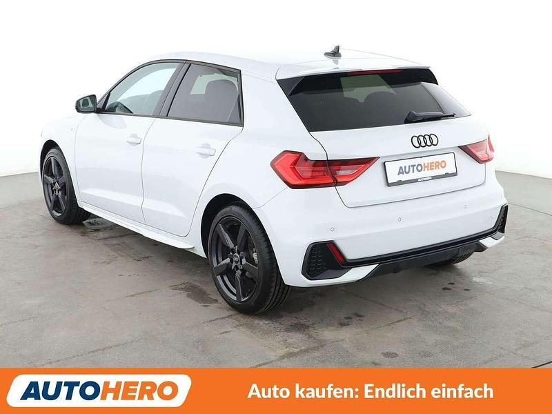 Gebraucht Audi A1 S-Line 116 PS (85 kW) 2024 Gletscherweiss SUV