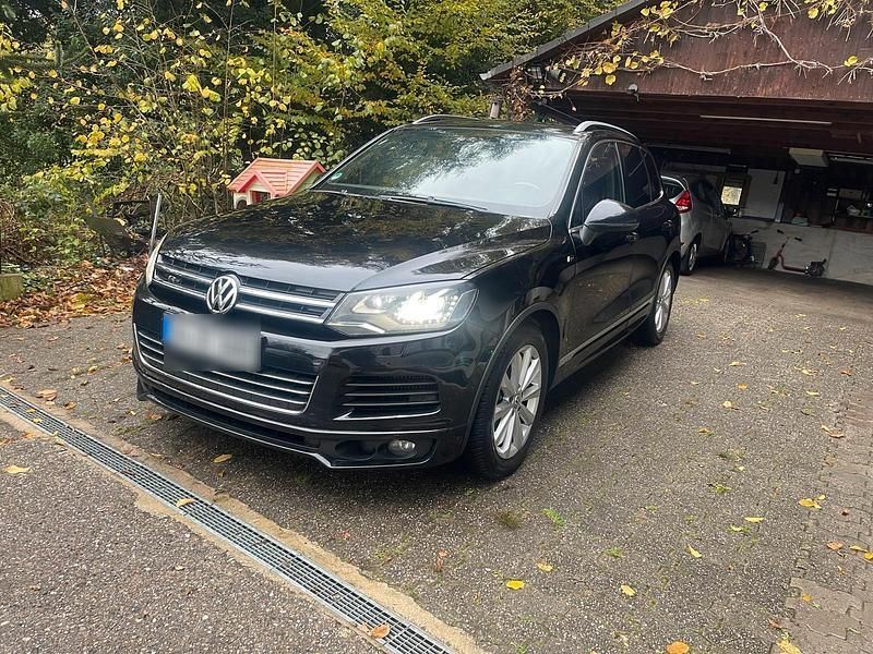 Schwarz Gebraucht 2013 VW Touareg Exclusive SUV | 13.999 € (Fairer Preis) - Bild 1/4
