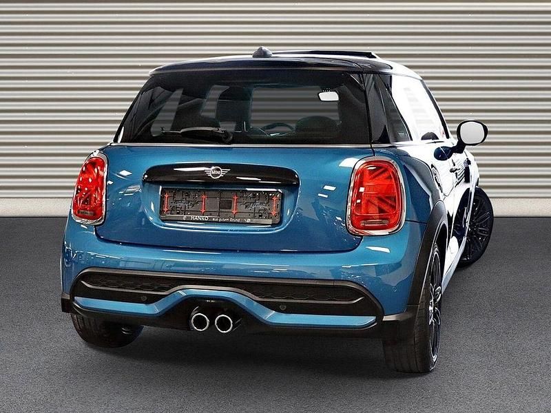 Gebraucht Mini Cooper S Classic 178 PS (130 kW) 2022 Island blue Kleinwagen