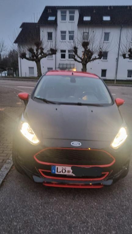 Gebraucht Ford Fiesta ST-Line 140 PS (102 kW) 2015 Schwarz Kleinwagen