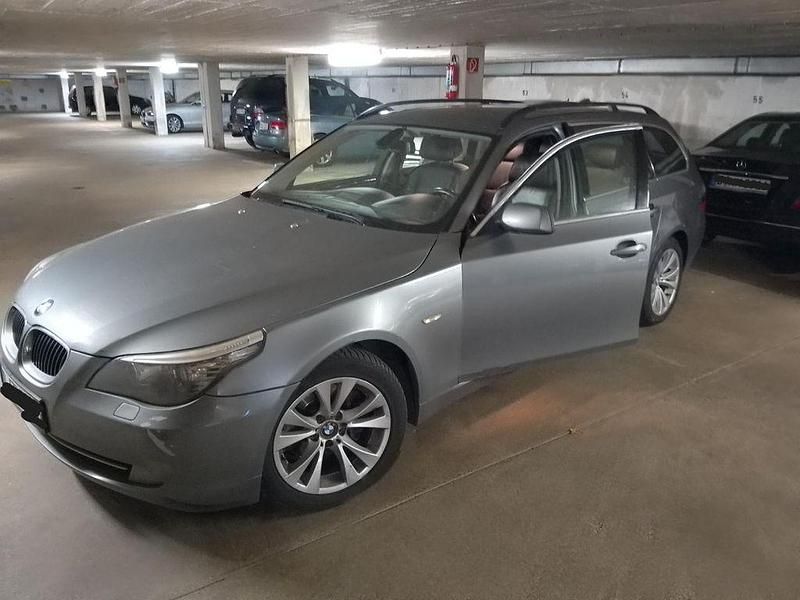 Grau Gebraucht 2008 BMW 525 Exclusive Kombi | 3.300 € (Superpreis) - Bild 1/4