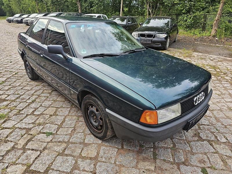Grün Gebraucht 1991 Audi 80 Limousine | 1.499 € - Bild 1/4