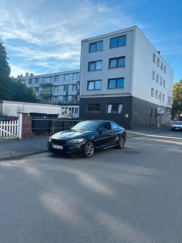Schwarz Gebraucht 2018 BMW M240 M Sport Coupé | 29.999 € (Superpreis) - Bild 1/4