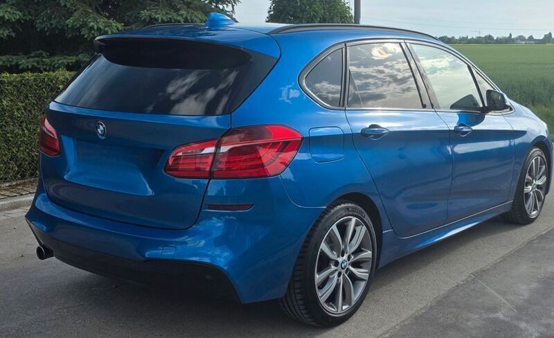 Blau Gebraucht 2016 BMW 218 Active Tourer M Sport Van / Kleinbus | 15.950 € (Etwas zu teuer) - Bild 1/4