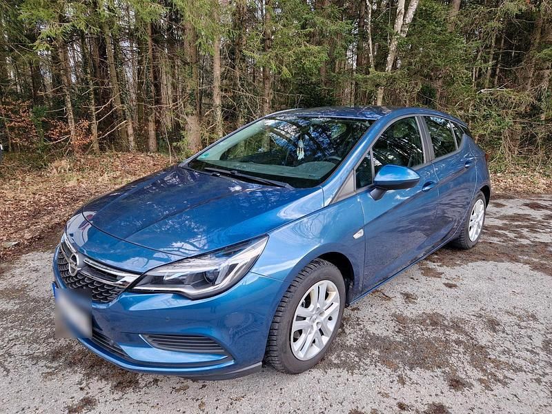 Gebraucht Opel Astra 105 PS (77 kW) 2016 Blau Coupé