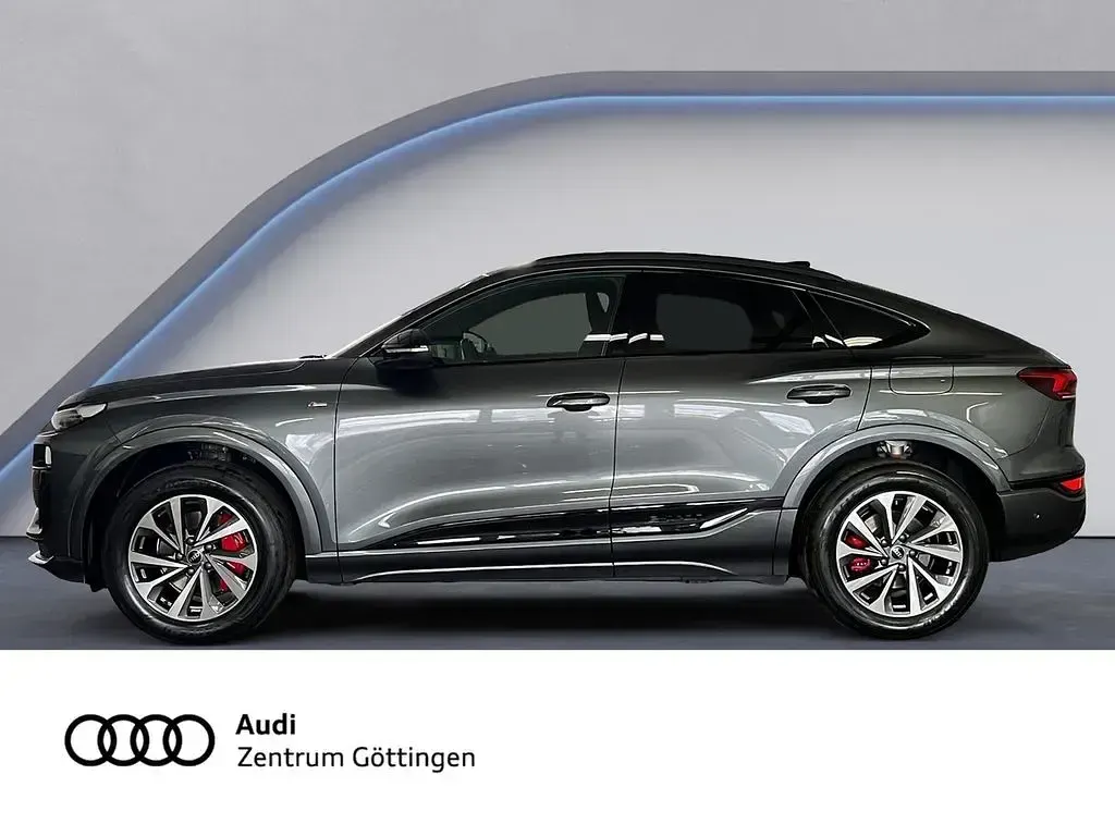 Neu Audi Q6 e-tron Performance 225 kW (306 PS) 2026 Grau SUV