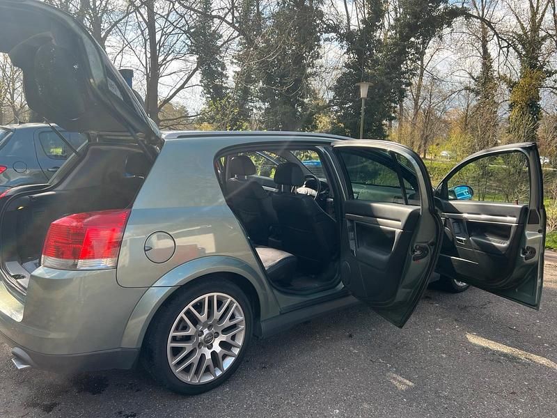 Gebraucht Opel Signum 155 PS (114 kW) 2004 Silber Kleinwagen